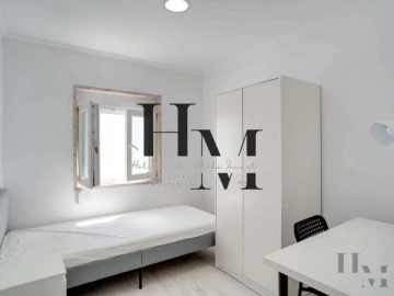 Moradia T9 para Venda em Ajuda