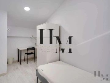 Moradia T9 para Venda em Ajuda