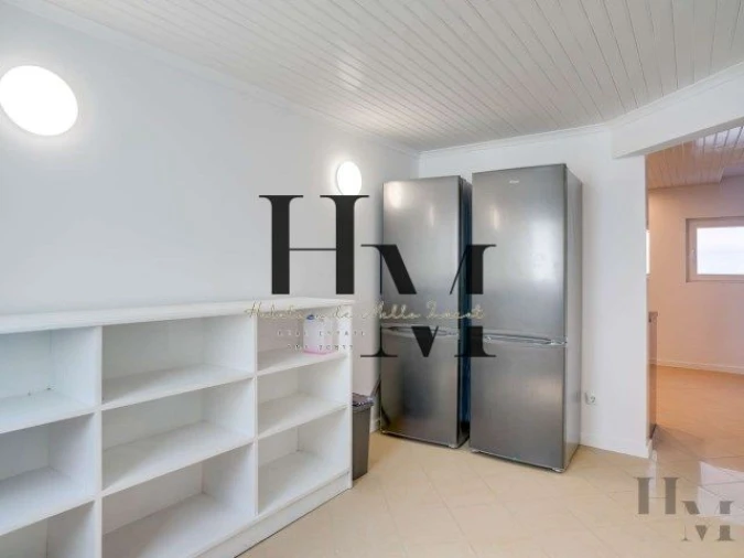 Moradia T9 para Venda em Ajuda Foto 4