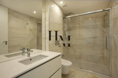 Apartamento T0 para Venda em Sesimbra (Santiago)