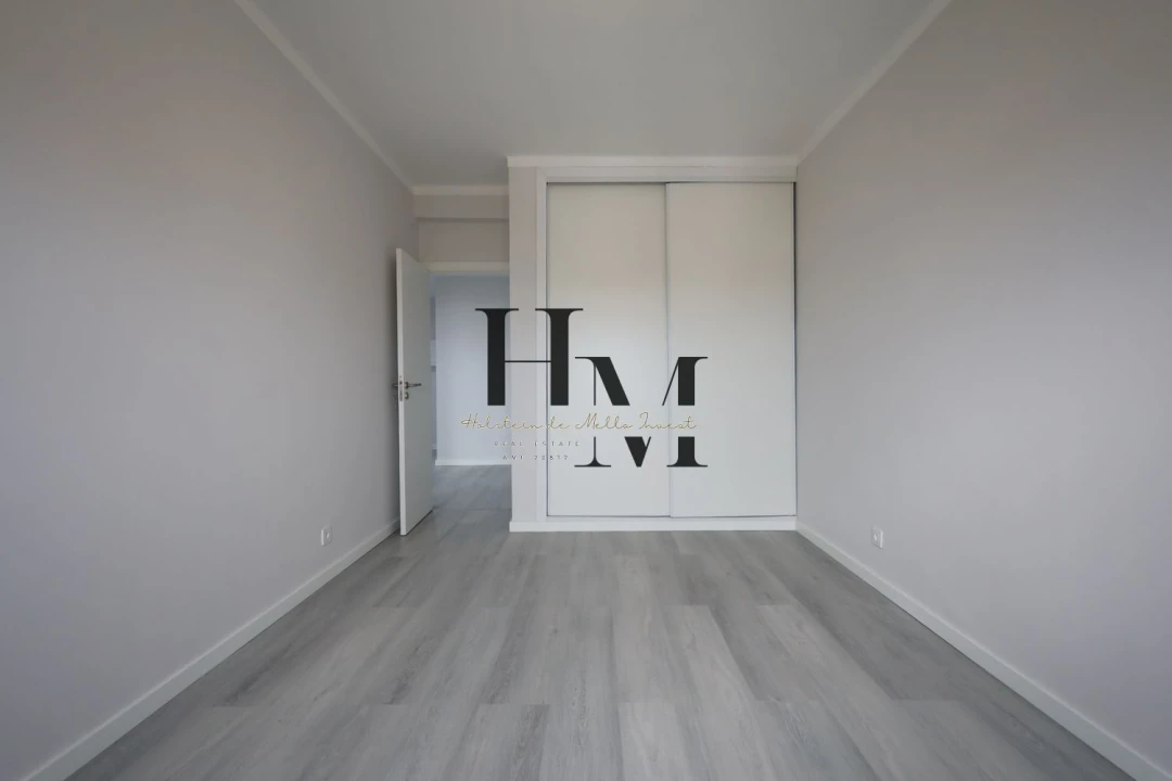 Apartamento T2 para Venda em Quarteira Foto 18