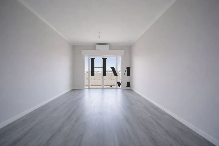 Apartamento T2 para Venda em Quarteira Foto 8