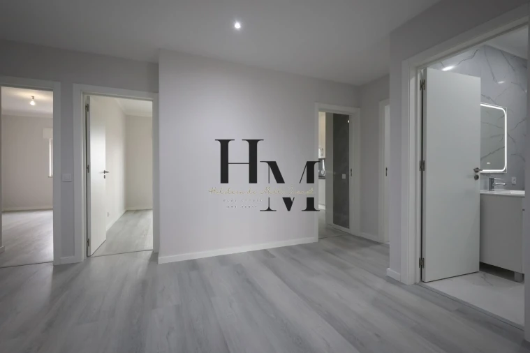 Apartamento T2 para Venda em Quarteira Foto 15