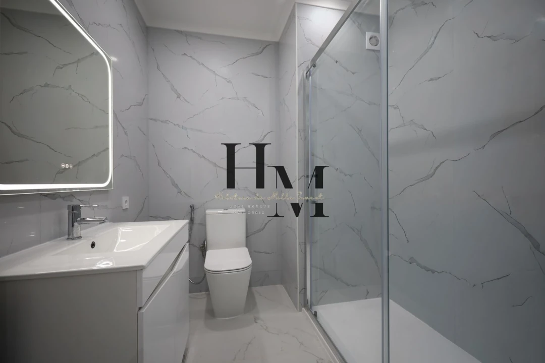 Apartamento T2 para Venda em Quarteira Foto 16