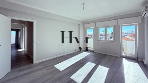 Apartamento T3 para Venda em Portimão