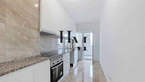 Apartamento T3 para Venda em Portimão