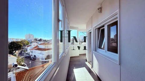 Apartamento T3 para Venda em Portimão