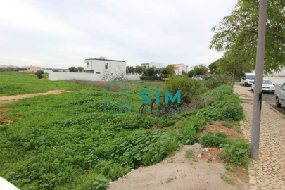 Terreno para Venda em Conceição e Estoi
