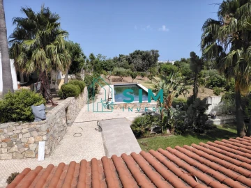 Moradia T4 para Venda em Quelfes