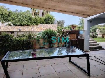 Moradia T4 para Venda em Quelfes