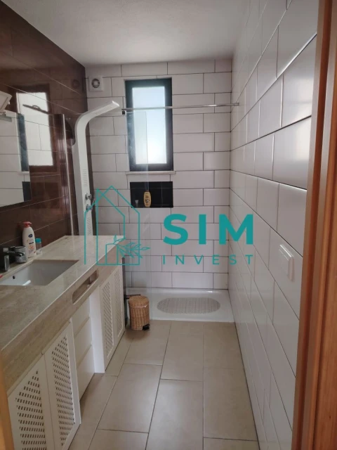 Moradia T4 para Venda em Quelfes