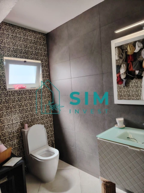 Moradia T4 para Venda em Quelfes