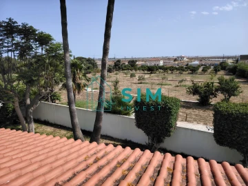 Moradia T4 para Venda em Quelfes