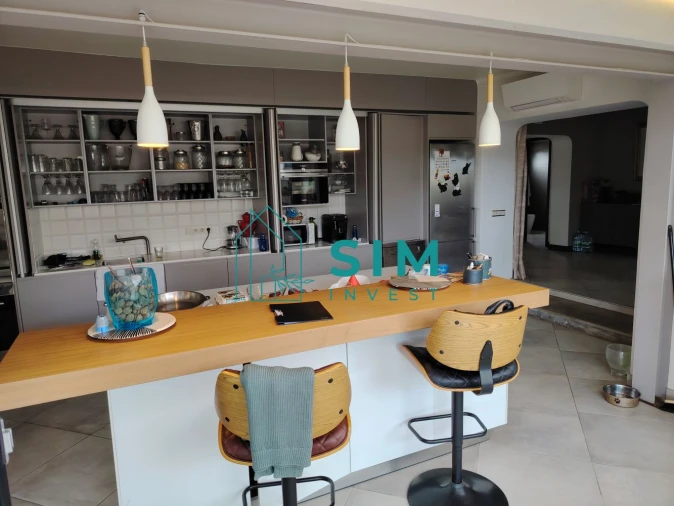 Moradia T4 para Venda em Quelfes Foto 63