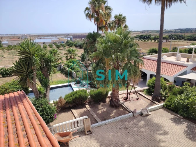 Moradia T4 para Venda em Quelfes Foto 40