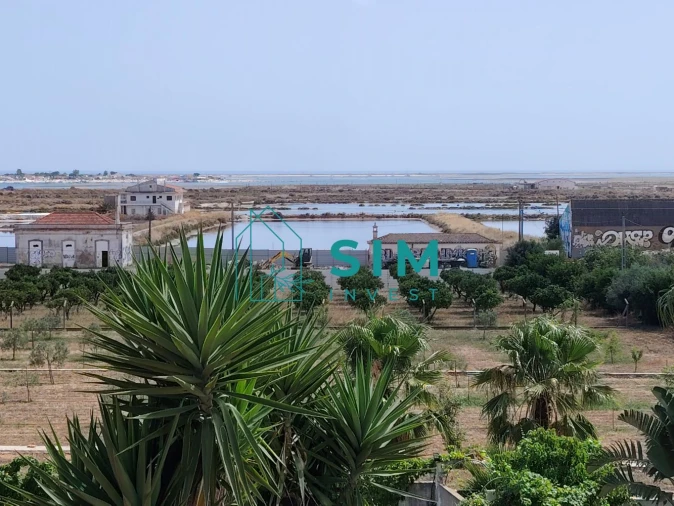 Moradia T4 para Venda em Quelfes Foto 41