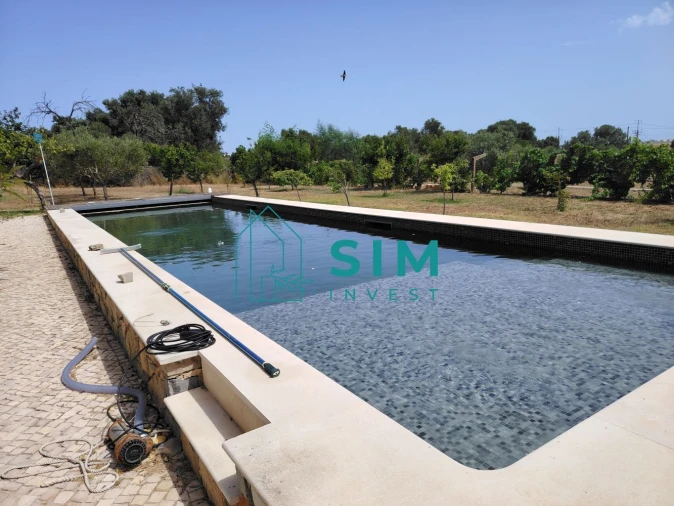 Moradia T4 para Venda em Quelfes Foto 45