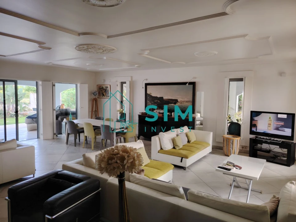 Moradia T4 para Venda em Quelfes Foto 67