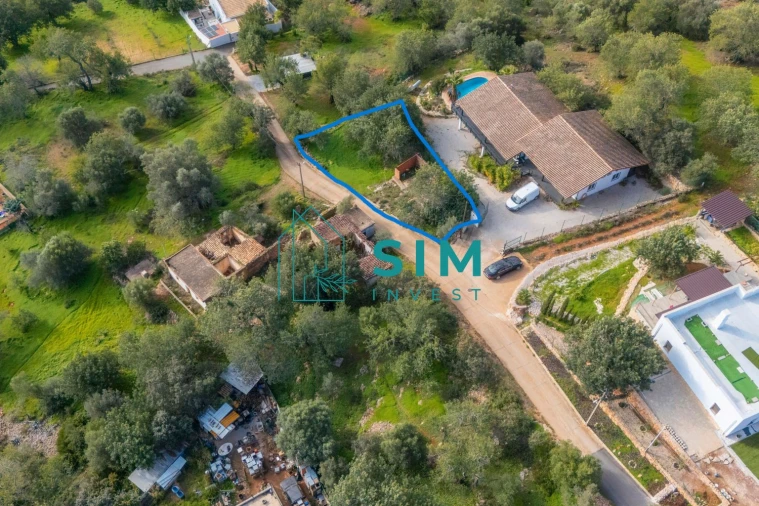 Terreno para Venda em Querença, Tôr e Benafim Foto 4
