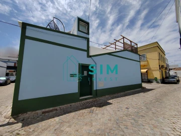 Moradia T2 para Venda em Santa Luzia