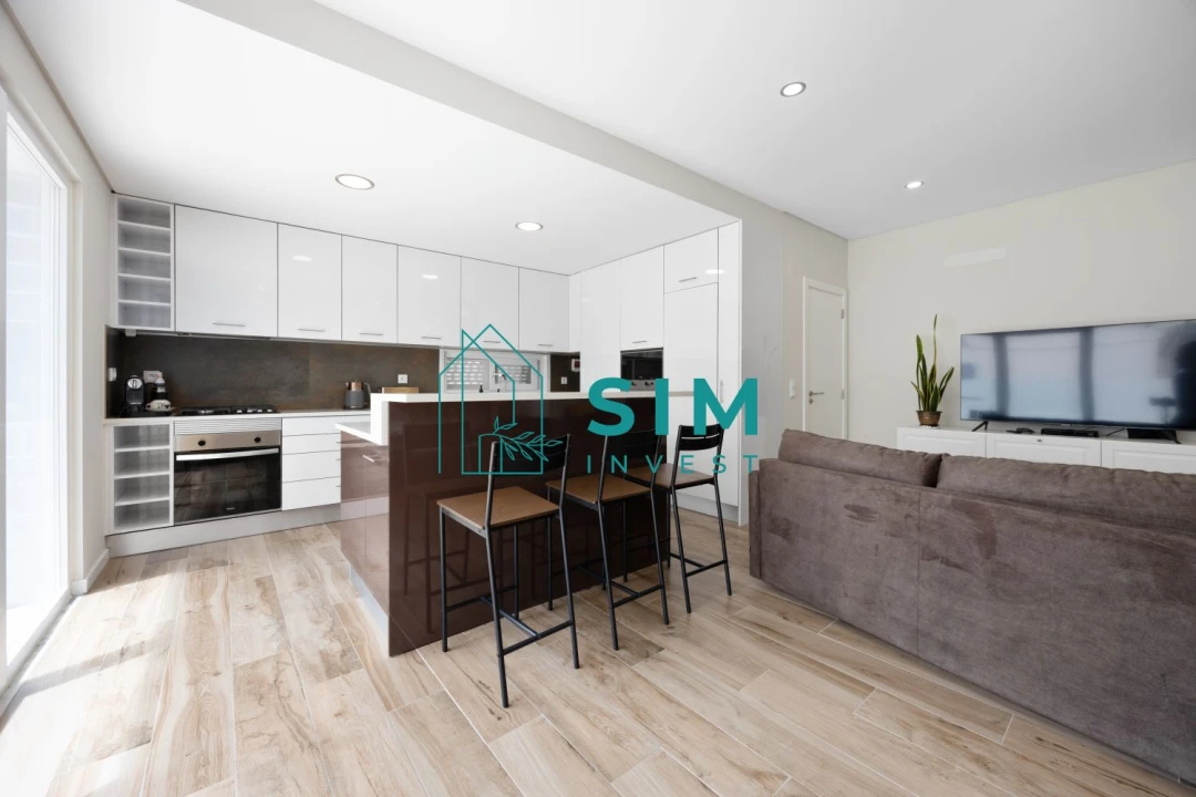 Moradia T3 para Venda em Sesimbra (Castelo) Foto 3