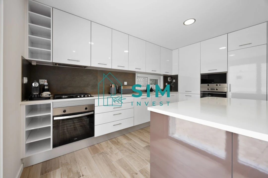 Moradia T3 para Venda em Sesimbra (Castelo) Foto 4