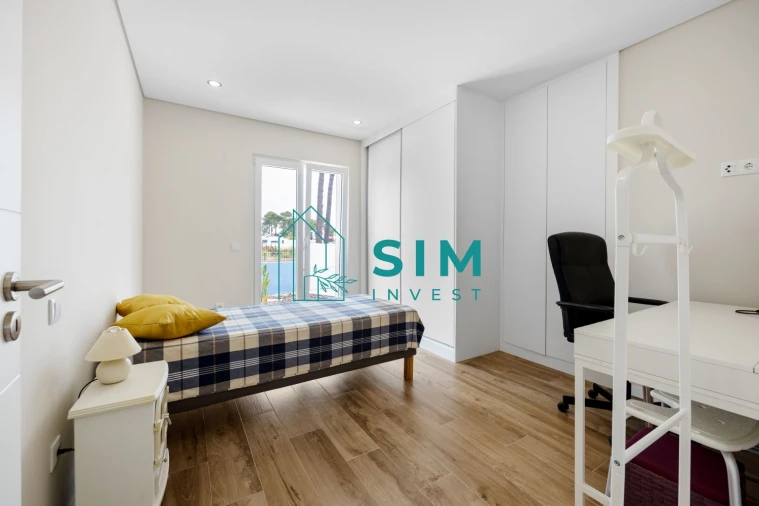 Moradia T3 para Venda em Sesimbra (Castelo) Foto 14