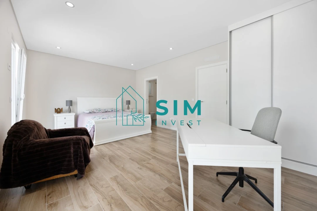 Moradia T3 para Venda em Sesimbra (Castelo) Foto 12