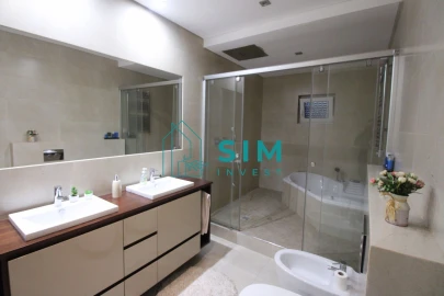 Moradia T3 para Venda em Quelfes