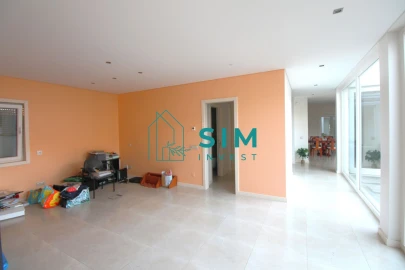 Moradia T3 para Venda em Quelfes