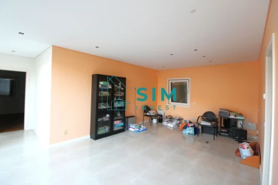 Moradia T3 para Venda em Quelfes