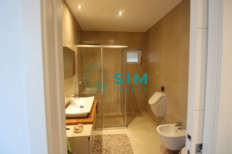 Moradia T3 para Venda em Quelfes Foto 14