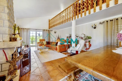 Moradia T5 para Venda em Sesimbra (Castelo)