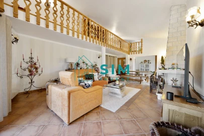 Moradia T5 para Venda em Sesimbra (Castelo)