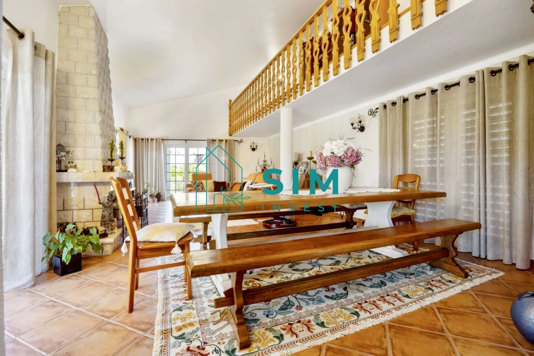 Moradia T5 para Venda em Sesimbra (Castelo) Foto 4