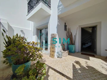 Moradia T2 para Venda em Santa Luzia