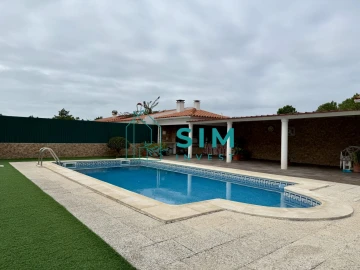 Moradia T4 para Venda em Sesimbra (Castelo)