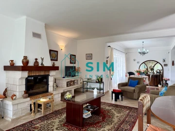 Moradia T4 para Venda em Sesimbra (Castelo)