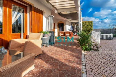 Moradia T4 para Venda em Boliqueime