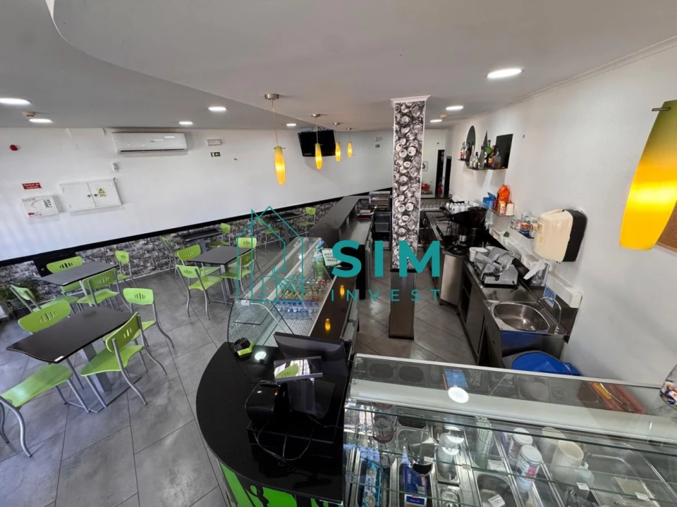 Loja para Trespasse em Olhão Foto 9