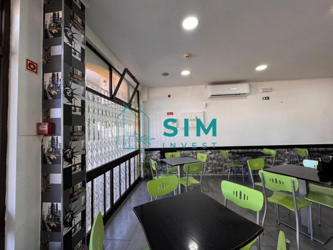 Loja para Trespasse em Olhão Foto 7