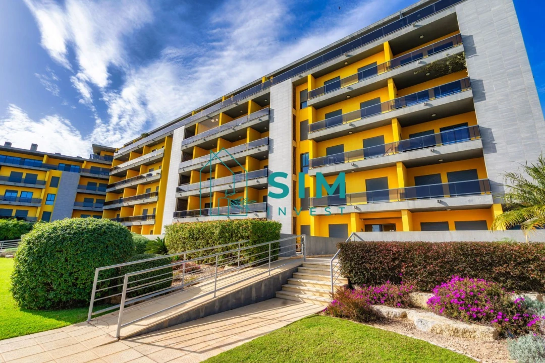 Apartamento T2 para Venda em Quarteira Foto 3