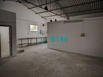 Loja para Venda em Moncarapacho e Fuseta