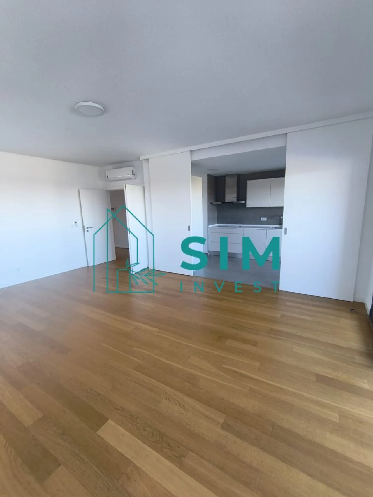 Apartamento T3 para Arrendamento em Faro (Sé e São Pedro) Foto 1