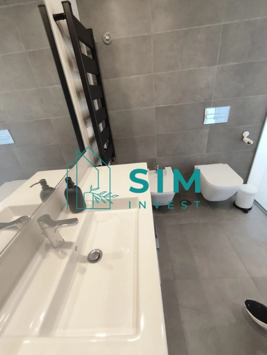 Apartamento T3 para Arrendamento em Faro (Sé e São Pedro) Foto 32