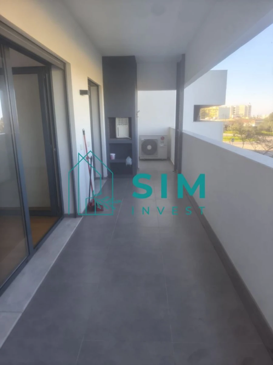 Apartamento T3 para Arrendamento em Faro (Sé e São Pedro) Foto 11