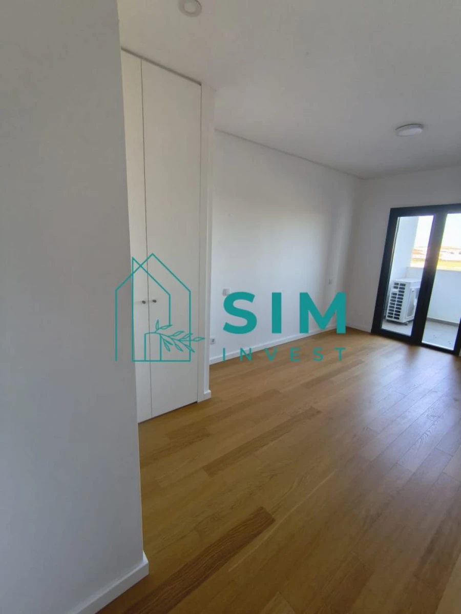 Apartamento T3 para Arrendamento em Faro (Sé e São Pedro) Foto 24