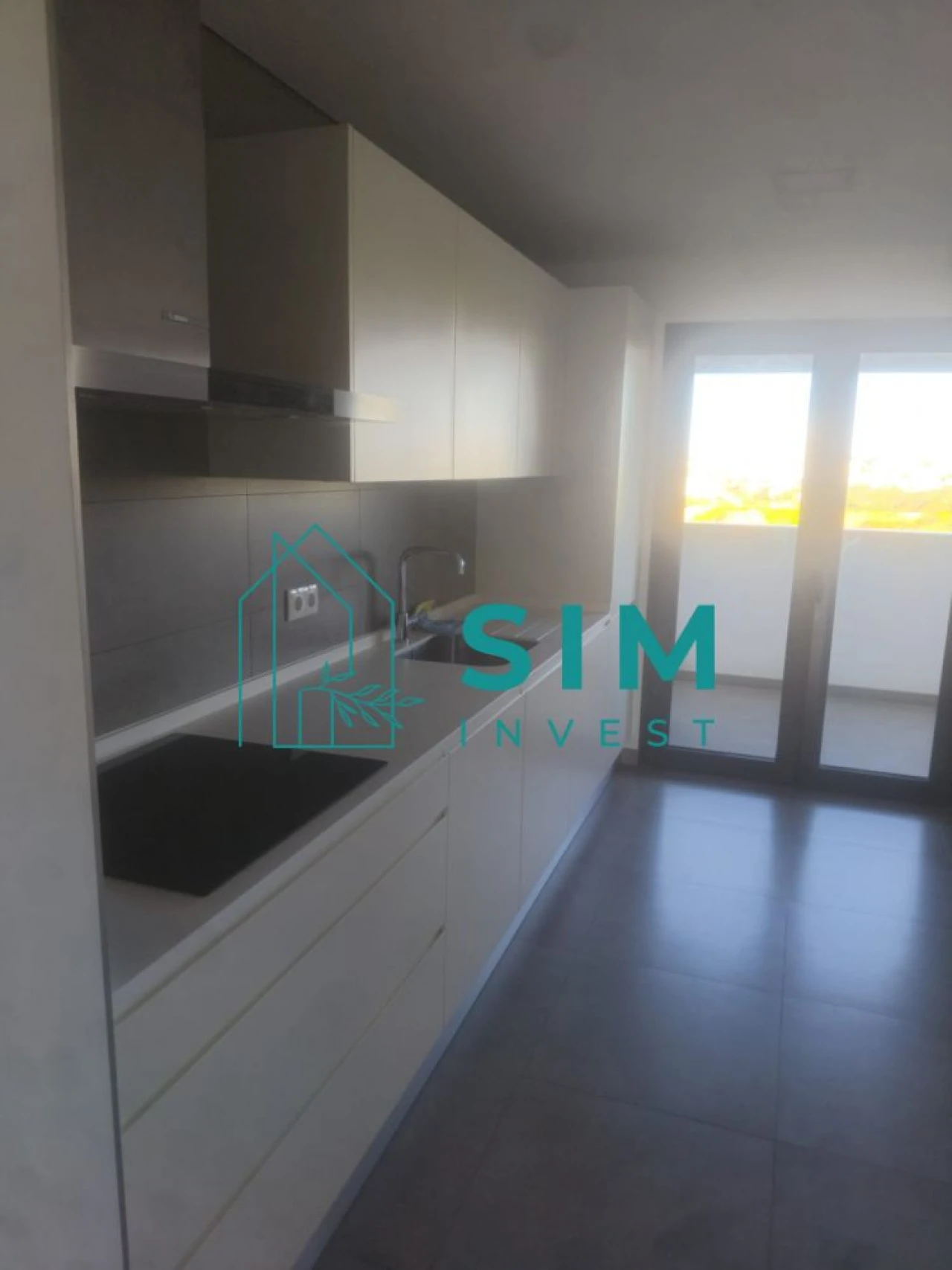 Apartamento T3 para Arrendamento em Faro (Sé e São Pedro) Foto 6