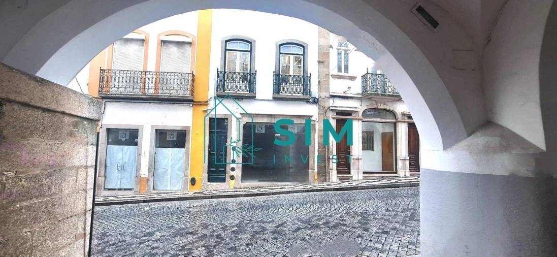 Loja para Venda em Évora (São Mamede, Sé, São Pedro e Santo Antão) Foto 2