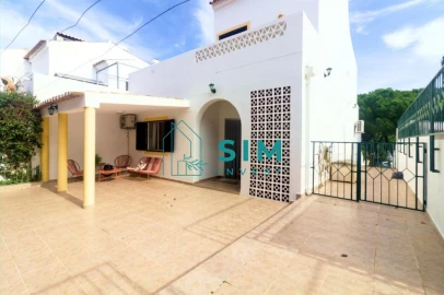 Moradia T3 para Venda em Loule (São Clemente)